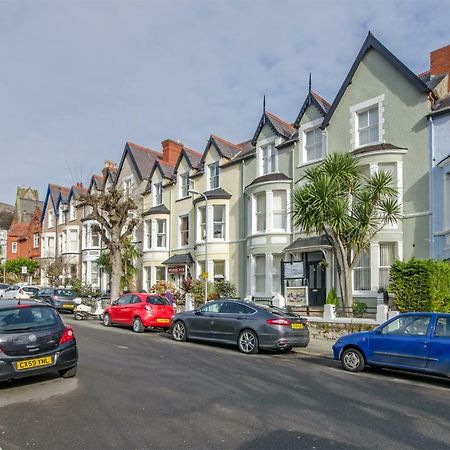 Welsh Cosy Apartments Llandudno Exterior photo